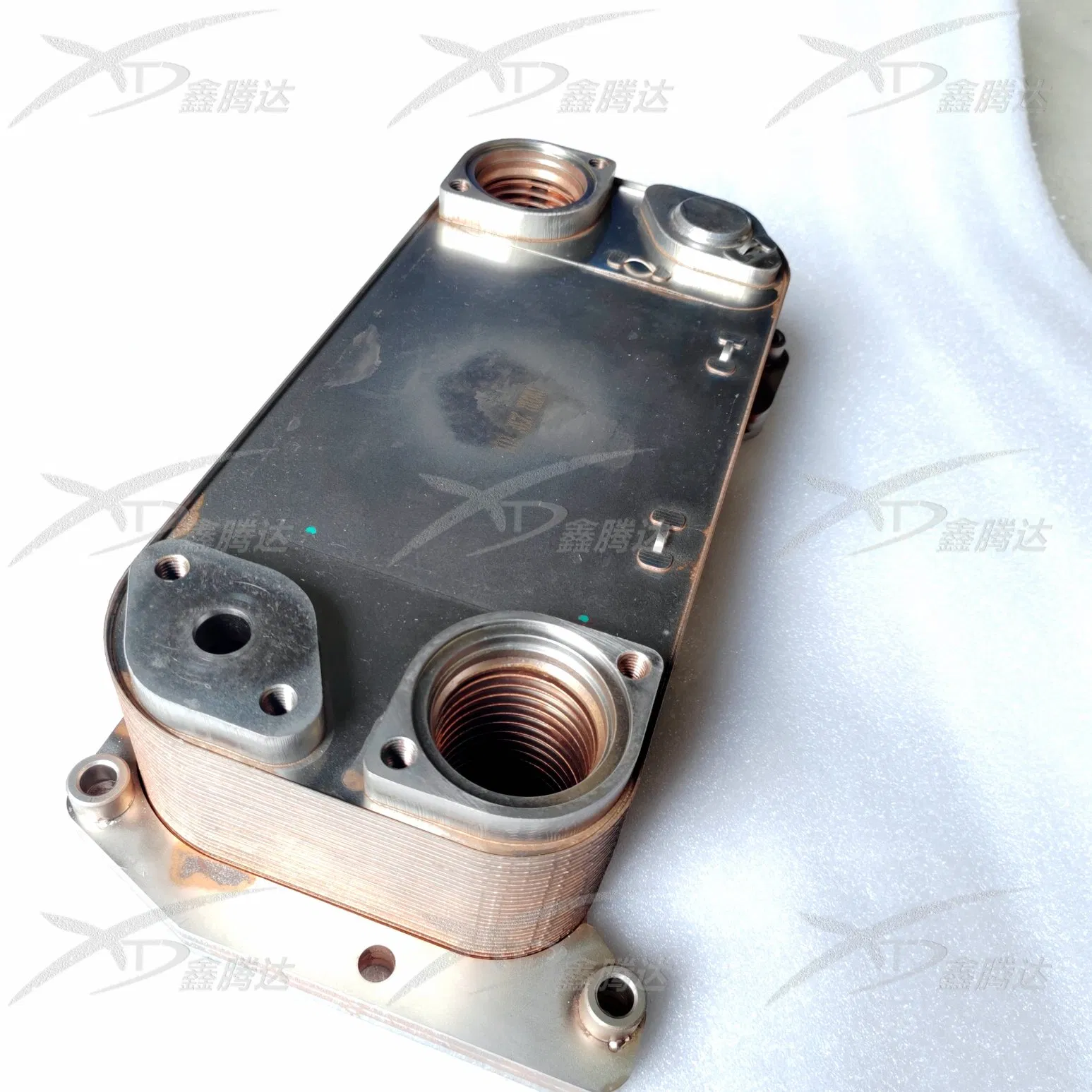 Масляный радиатор гидрозамедлителя 2114175 для Scania