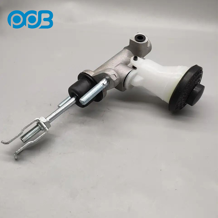 Главный цилиндр сцепления Toyota 4Runner Hilux V Taro 31410-35270