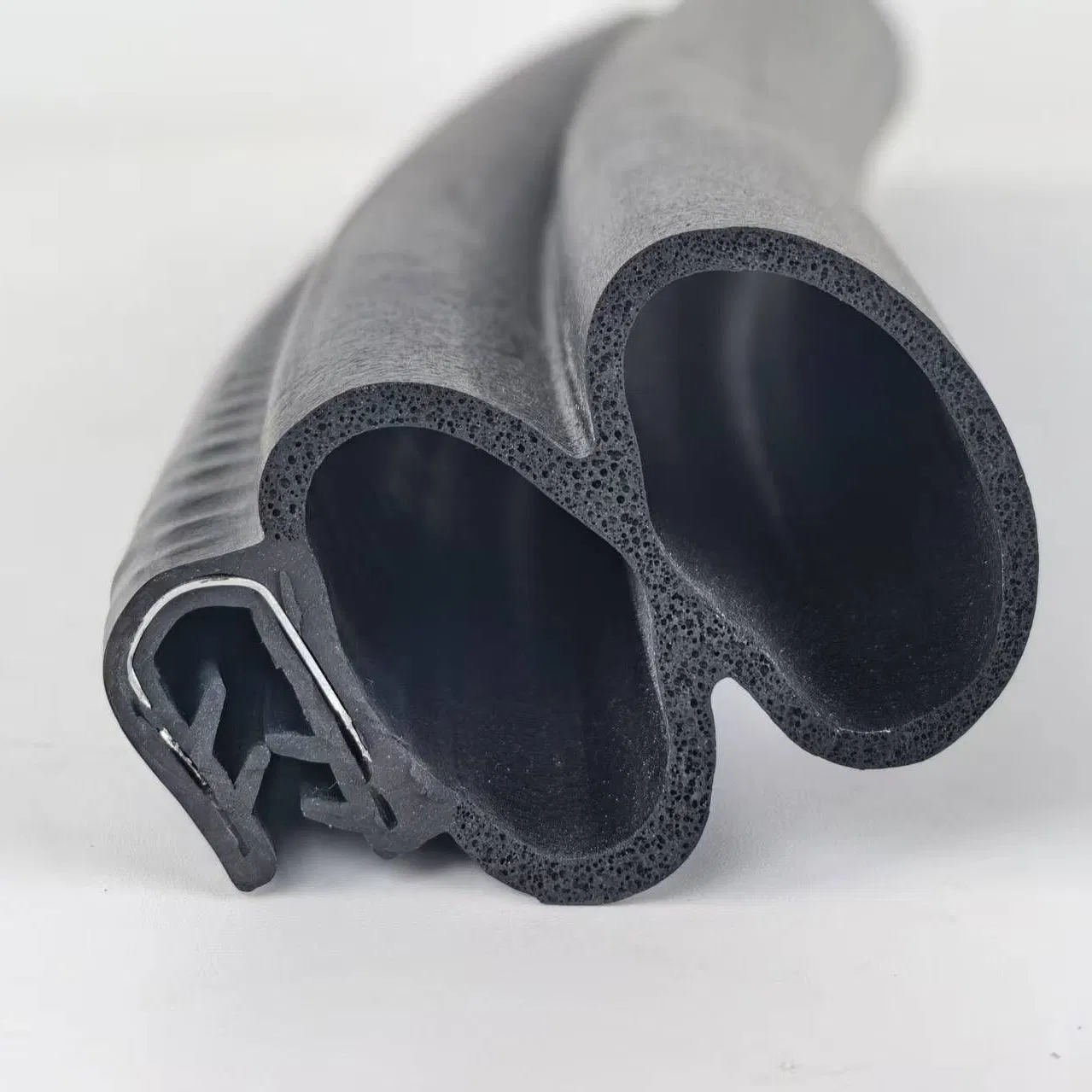 Auto Rubber Trim Seal Car Door Weatherstrip with Steel Bone Rubber Seal Strip