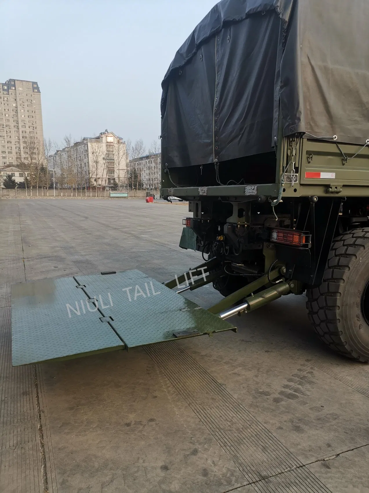 Aluminum Pickup Truck Van Liftgate Gate Tail Lift with Folding Platform 3000kg