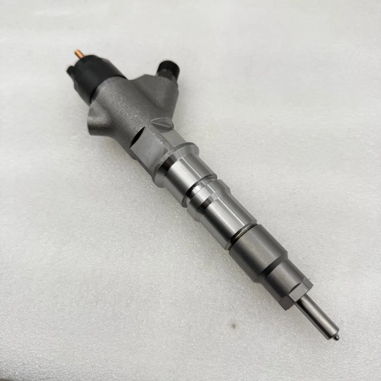 High-Quality Fuel Injector 0445120153 201149061 0445120178 0445120460 Are Suitable for Kamaz