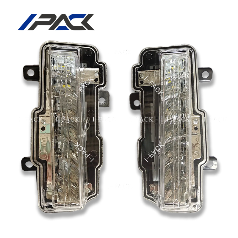 Противотуманные фары I-Pack для Mitsubishi Pajero V98 2015