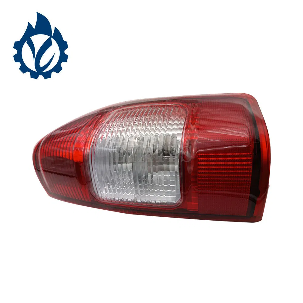 Japanese Car Body Parts Auto Parts Isuzu D-Max Rh with Wires Tail Lamp Taillight OEM