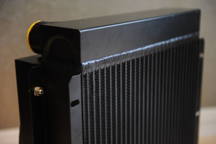 Воздушный гидравлический маслоохладитель B1004