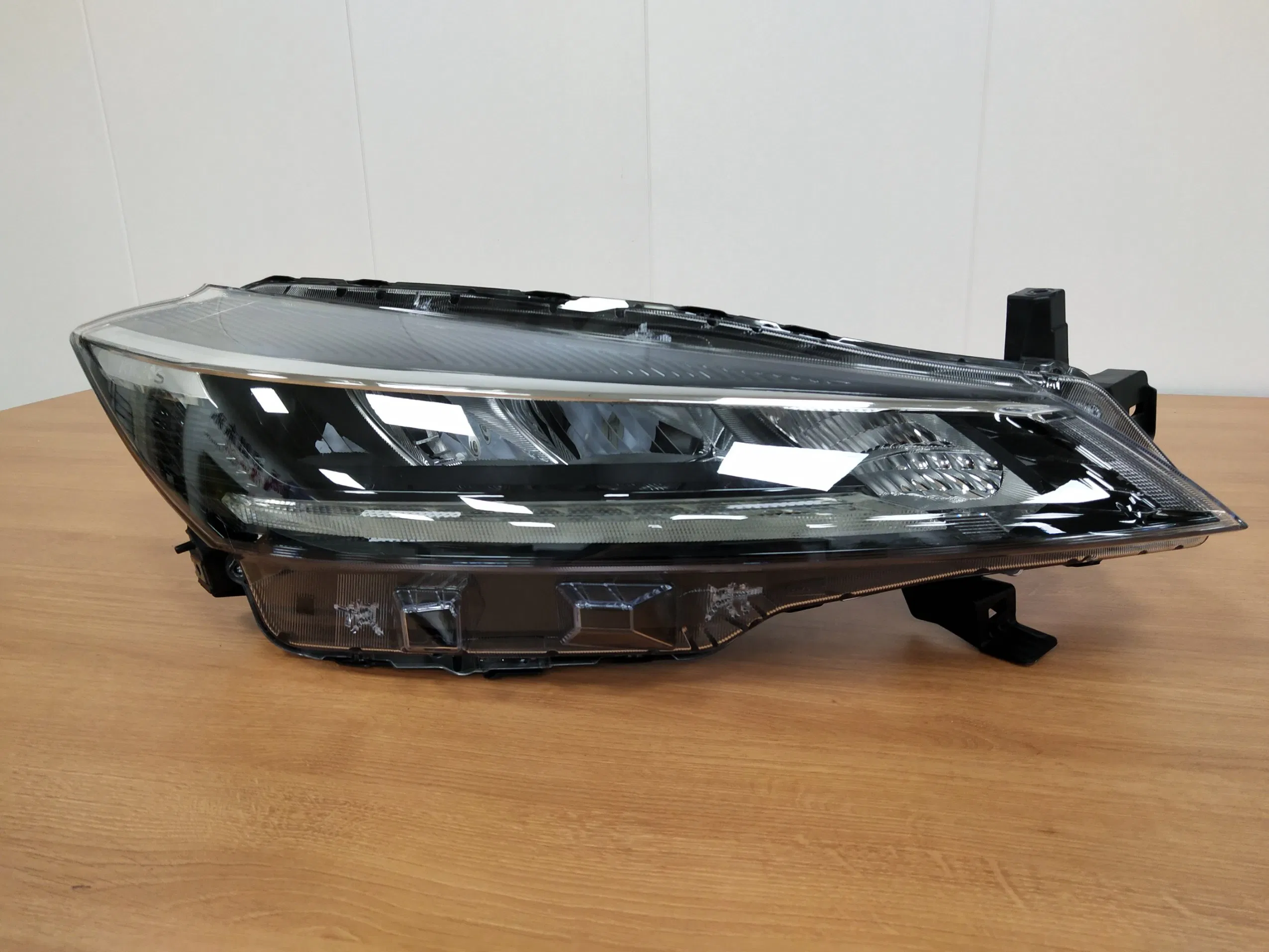 Фара головного света для Nissan Kicks 2021