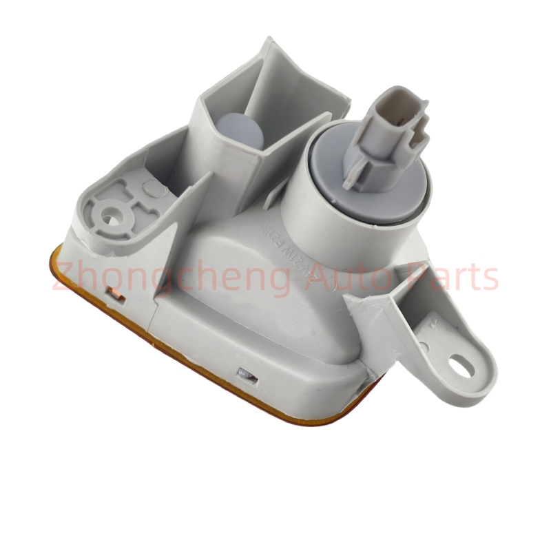 Поворотники переднего бампера для грузовиков Isuzu 24V