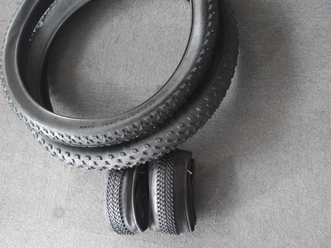 Шина велосипедная 16 дюймов, резина