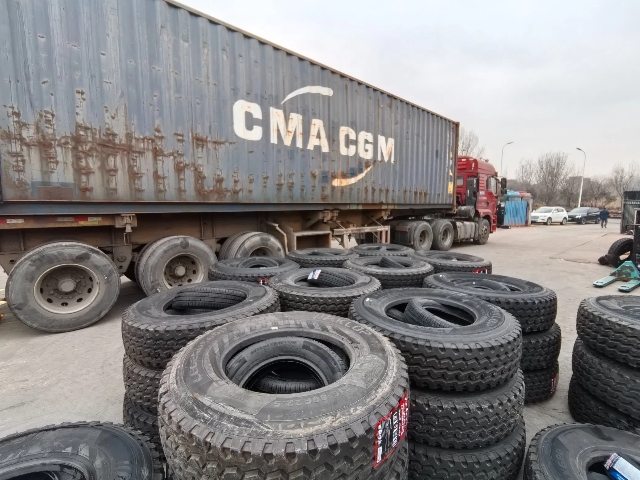 Nested Tyres/ Tyres Nesting/ Truck Tyres Assemble Car Tyres/Doubling Tyres/Tripling Tyres