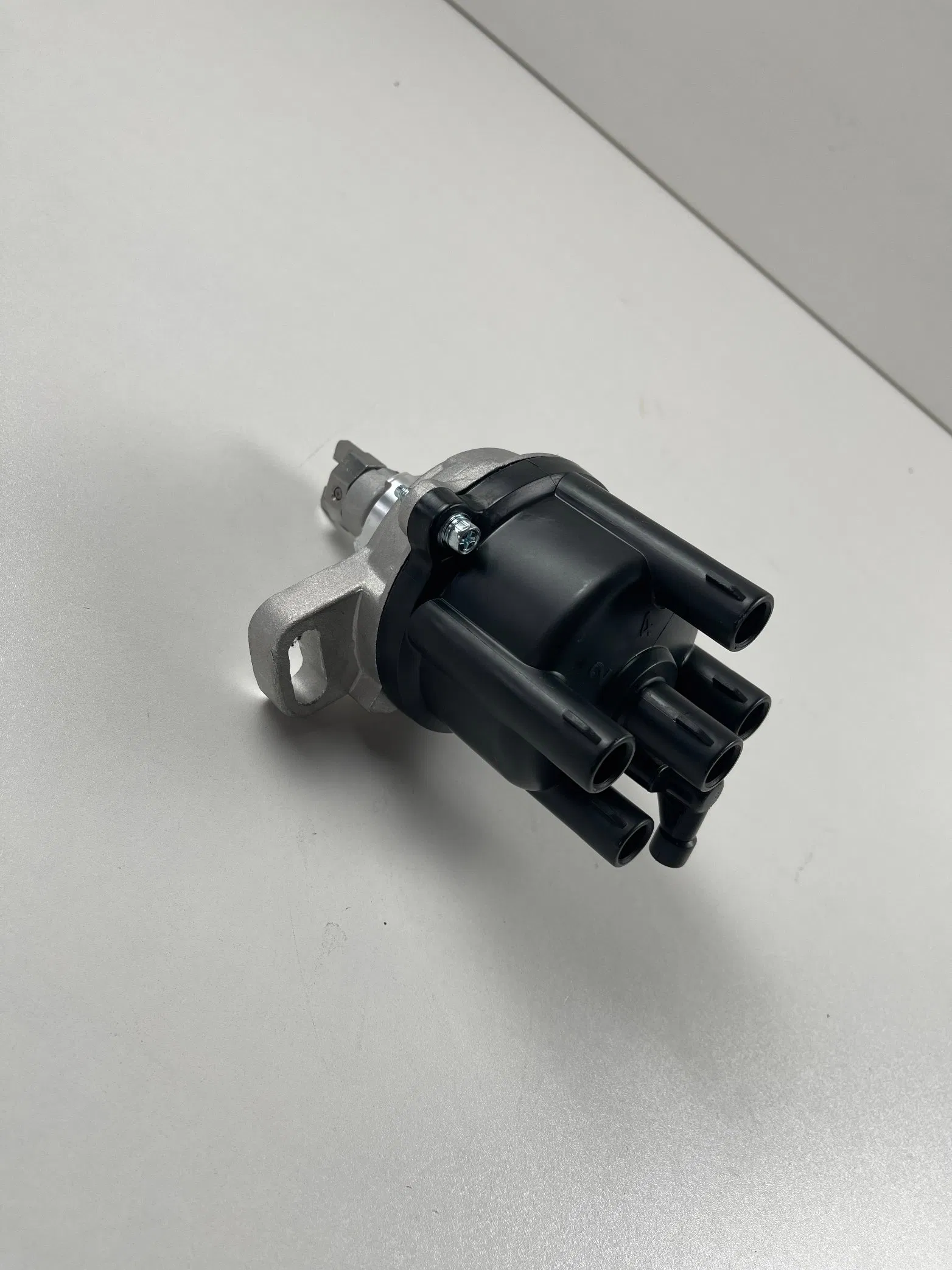 Car Engine Electronic 19100-74081 Distributor Assy Ignition Car Parts