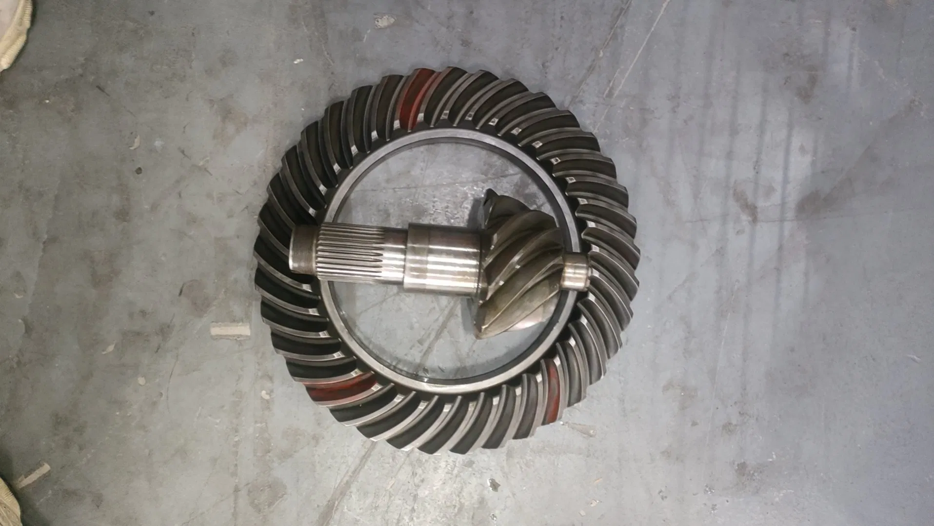 Bevel Gear for Sinotruck HOWO T5g T7h OEM 810-35199-6595 9/37/31 Mcy13 Crown Wheel Rear Axle