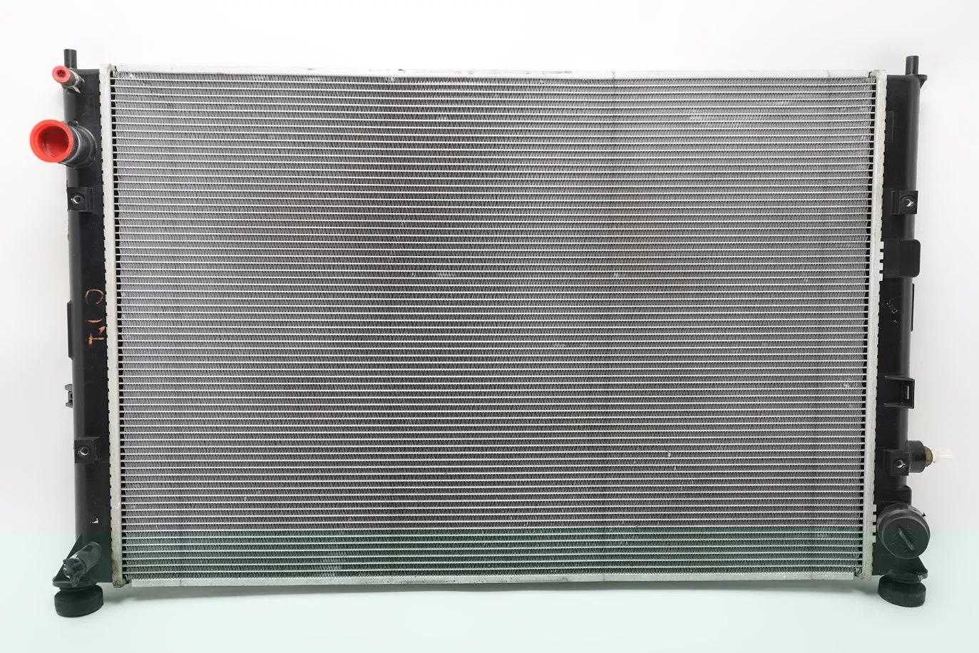 Радиатор системы охлаждения Honda 19010-5AA-A01