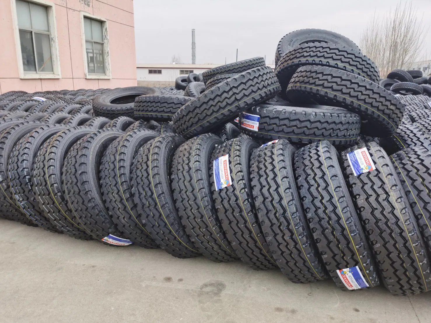 China Wholesale Radial Truck Tyre, Bus Tyre, TBR Tyre, Car Tyres, Passenger Car Tyre, OTR Tyre