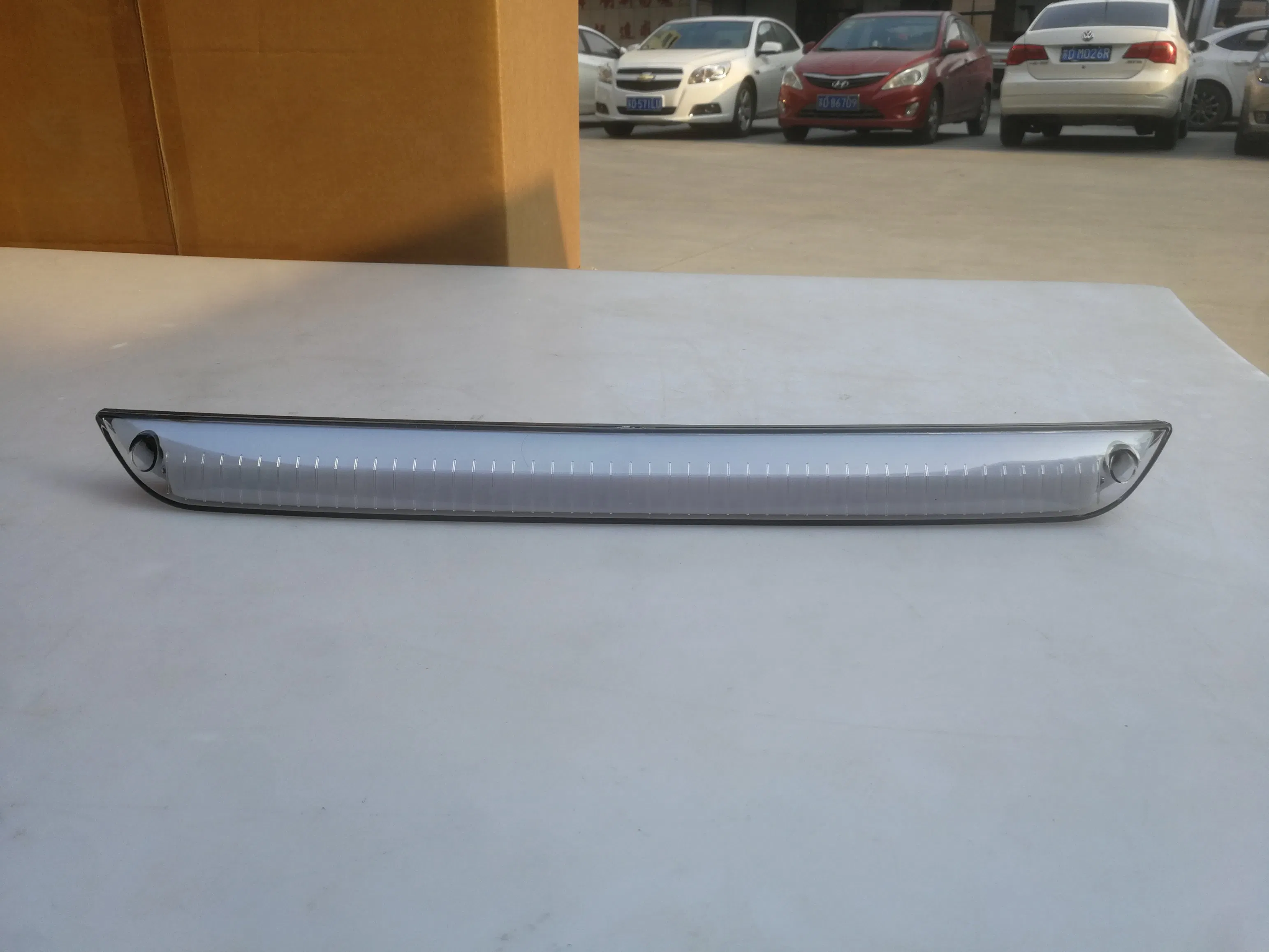 Передний габаритный фонарь Coach для Marcopolo New G7