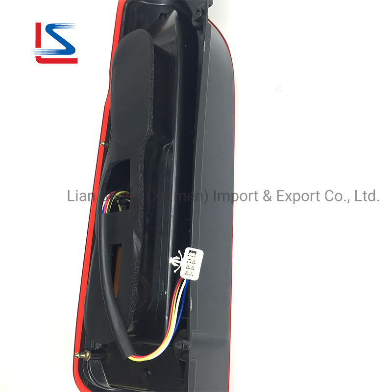 Wholesale Auto Lamp for Toyota Hiace Quantum 2004-2018 212-19K2 X LED Taillight R 81550-26200 L 81560-26200 LED Lights