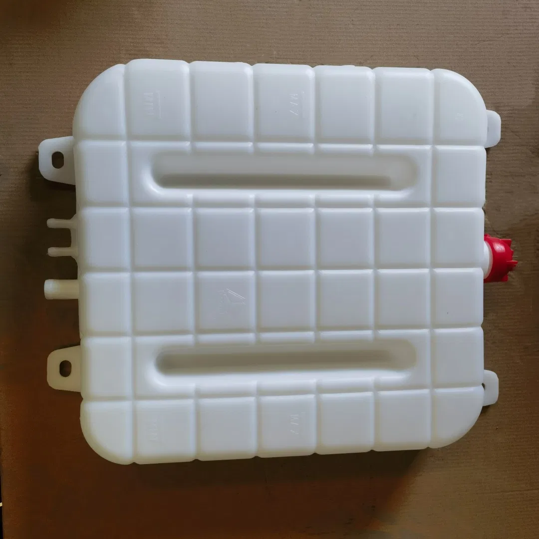 Расширительный бачок для Sinotruk HOWO, WG9725536120