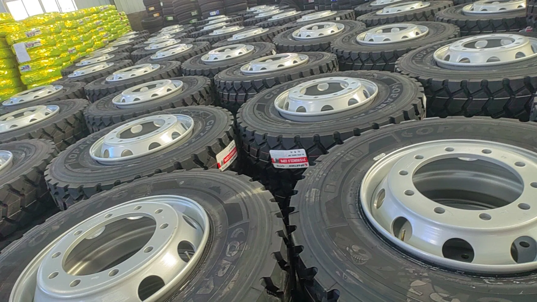 DOT/ECE/EU-Label Factory Wholesale All Steel Radial Heavy Duty Dump Truck TBR Bus Trailer Tyre, OTR, Passenger Car Tire, Light Truck Tire, 315/80r22.5 22pr