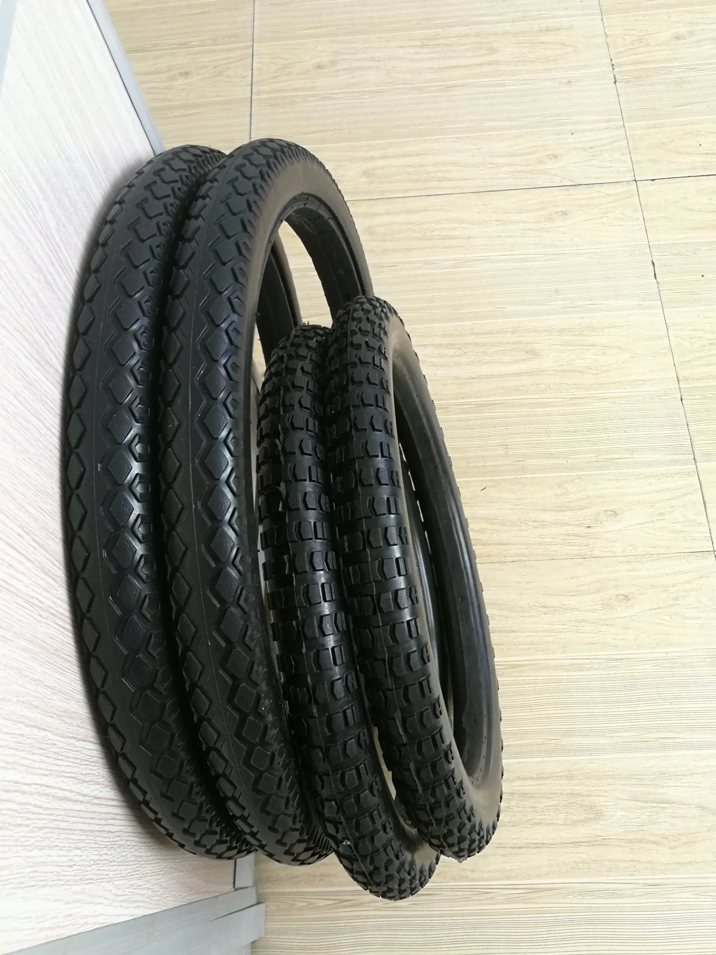 Полиуретановая шина для велосипеда 20x2.125