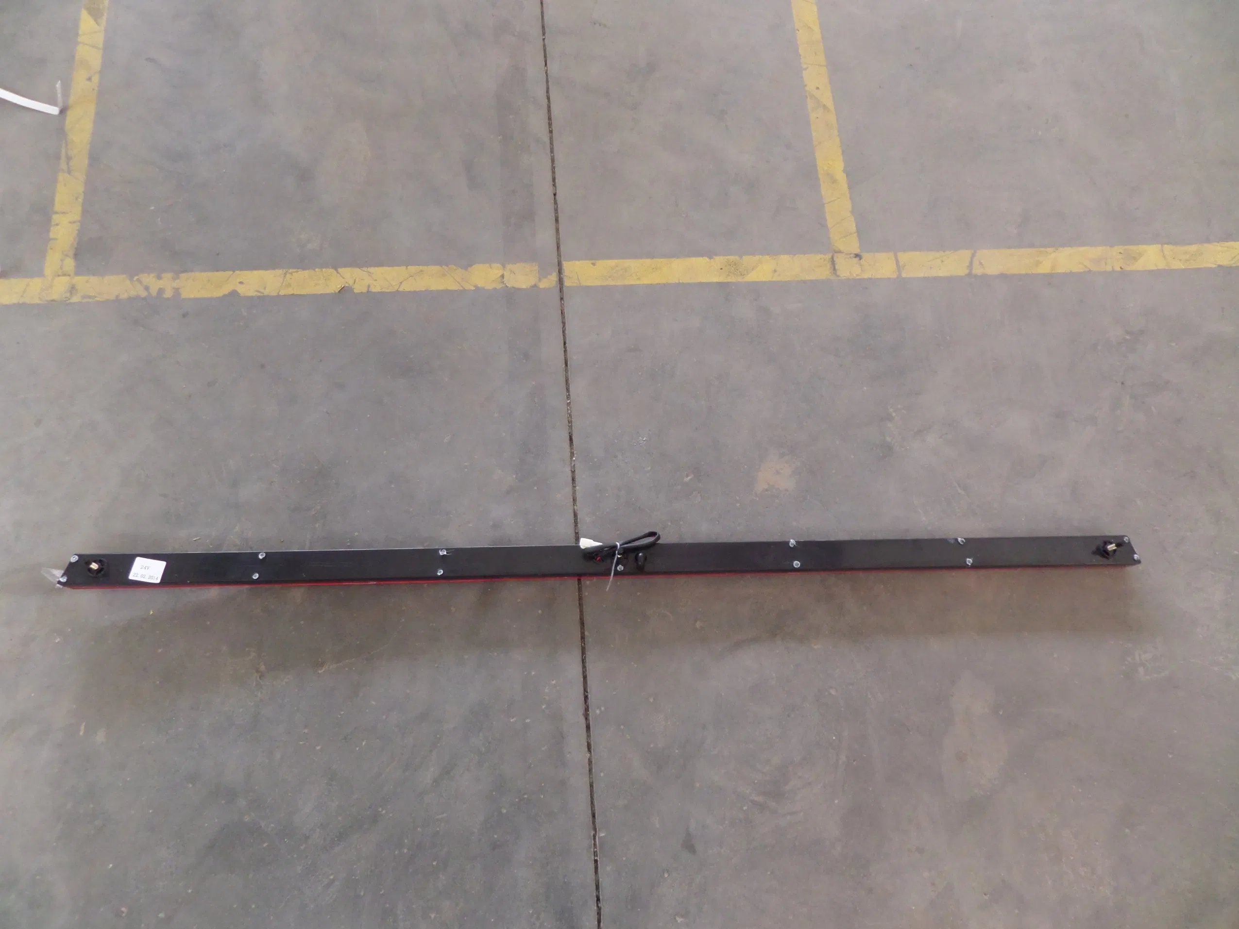 Стоп-сигнал задний светодиодный универсальный