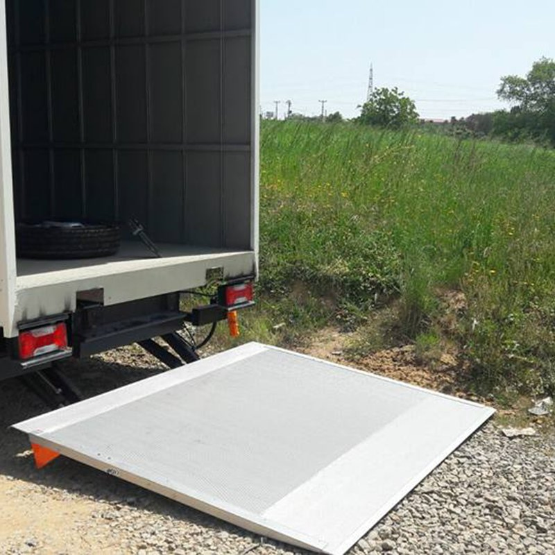 Aluminum Hydraulic Truck Tail Lift System, Cantilever Slider, 1500kg Capacity.