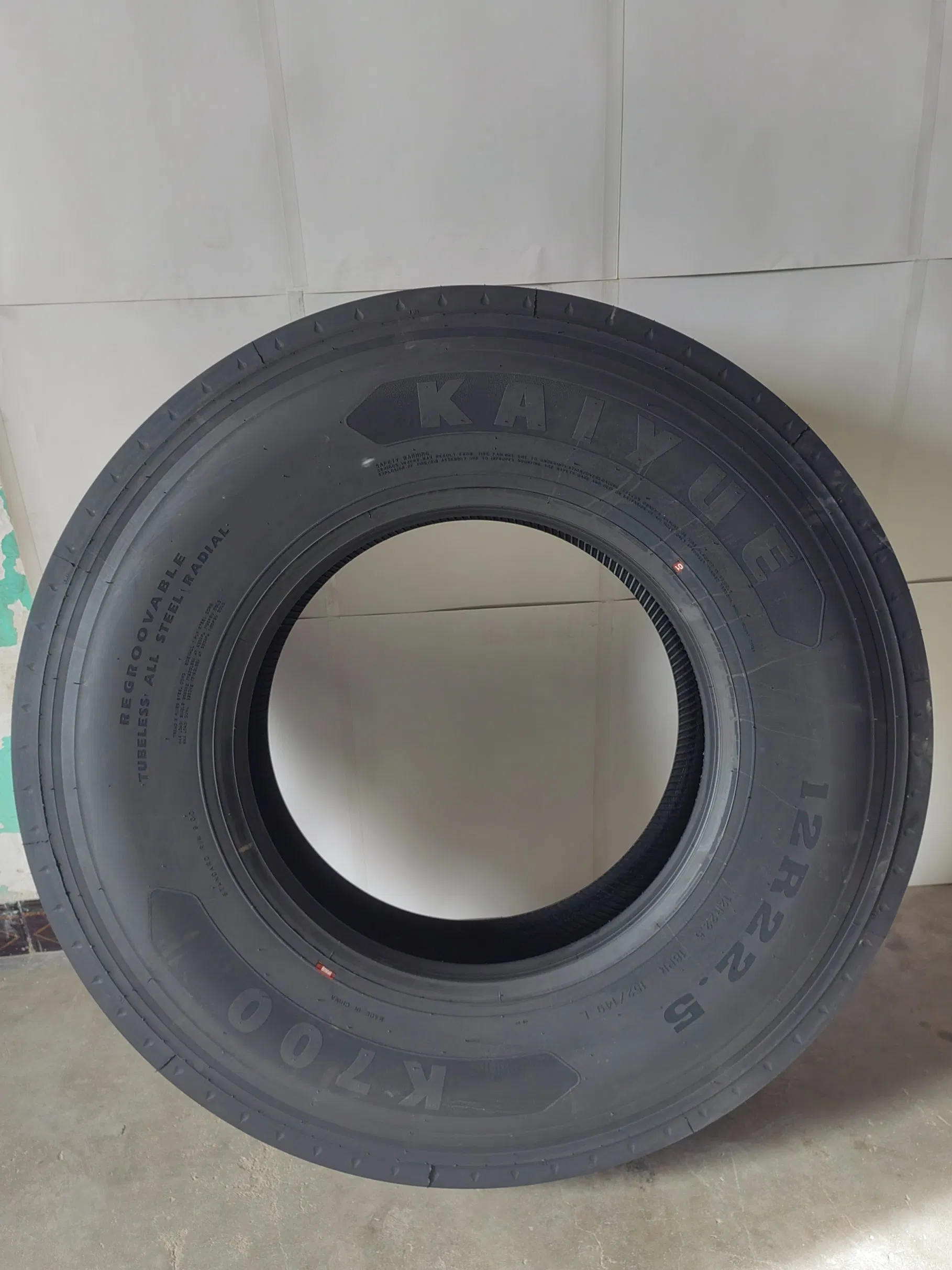 Truck Tire12r22.5 Truck Tire Constancy Heat-Resistant Truck Tires for Middle East Market High Load 18pr Anti-Burst Technology