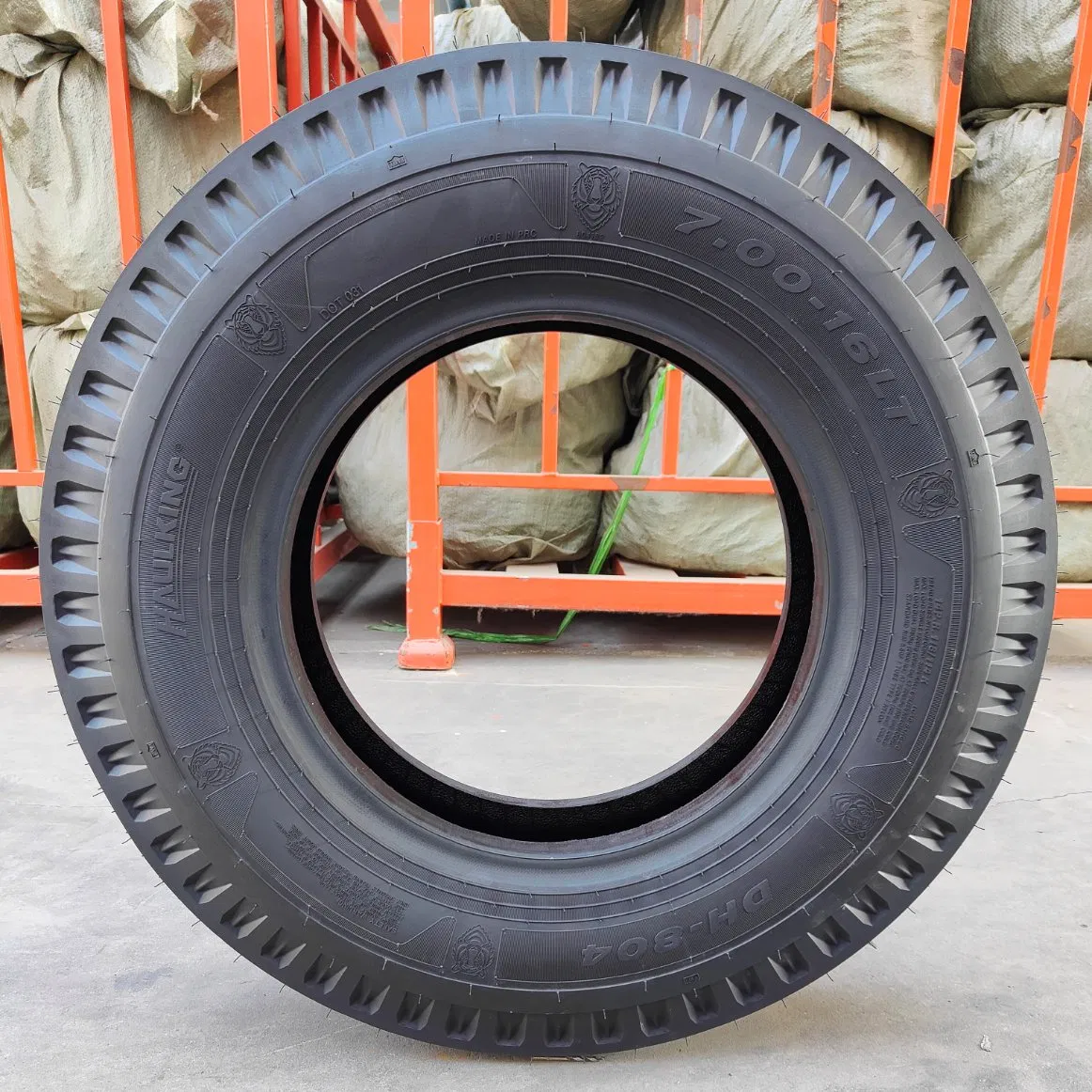 China Wholesale Truck Tyre TBB with DOT 14pr 16pr 6.50-15 6.50-16 7.00-15 7.00-16 7.00-20 7.50-15 7.50-16 7.50-20 8.25-16