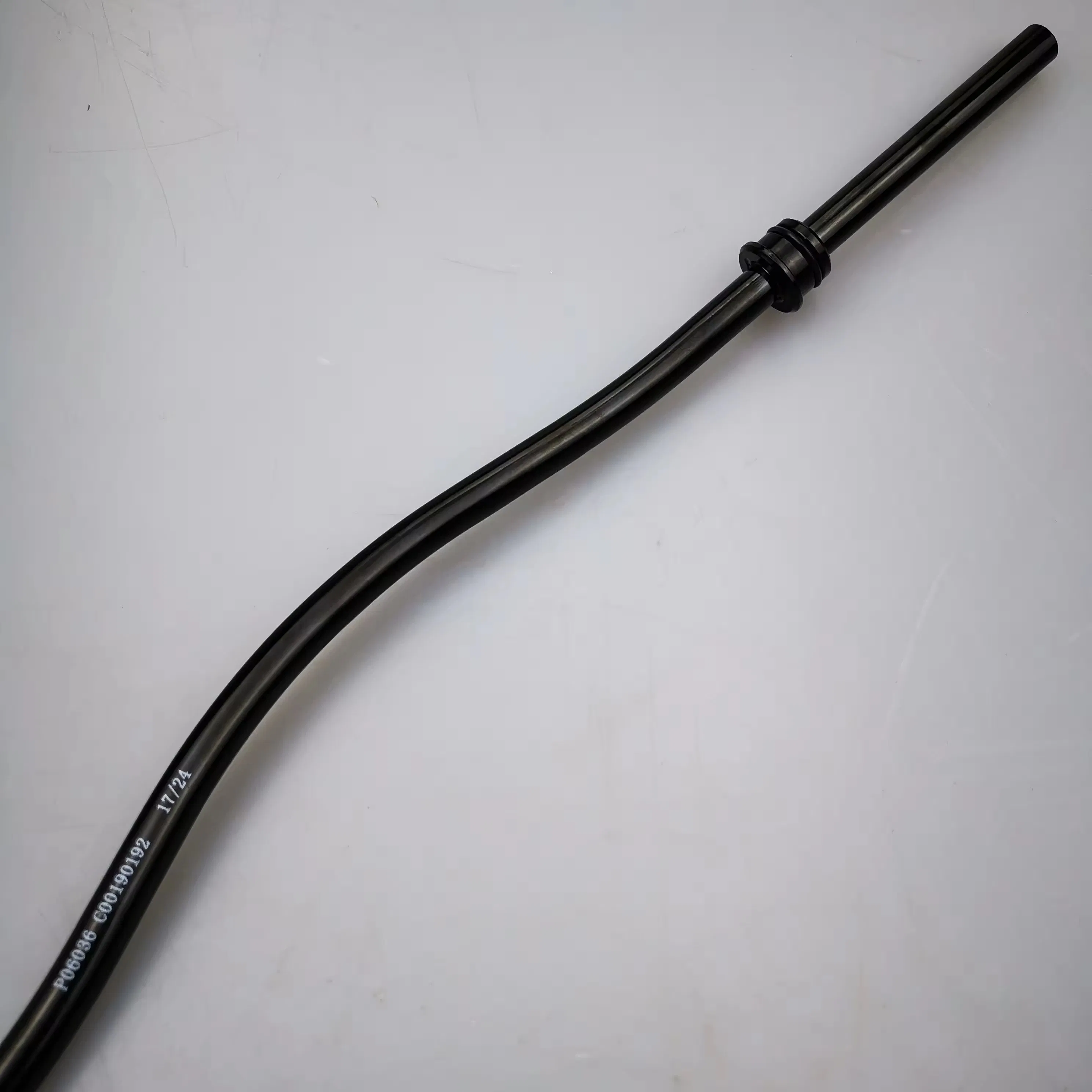 Гибкая стальная трубка щупа уровня масла