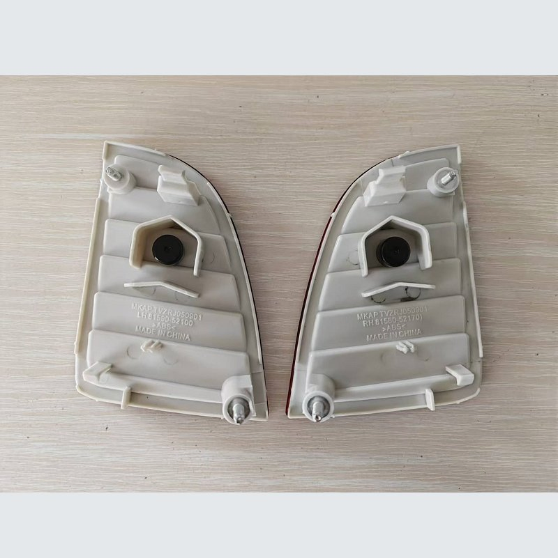 Rear Bumper Reflector for Vitz RS 2005-2007 Car Accessories 81590-52100 81580-52170