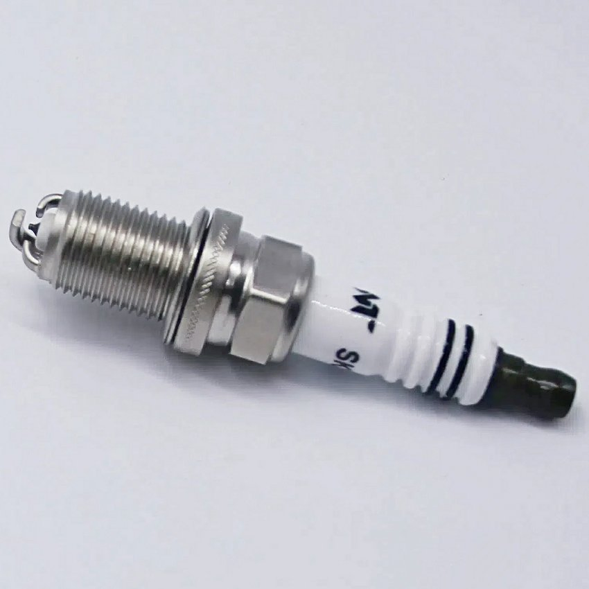Иридиевые свечи зажигания SK20BR11 для японских авто
