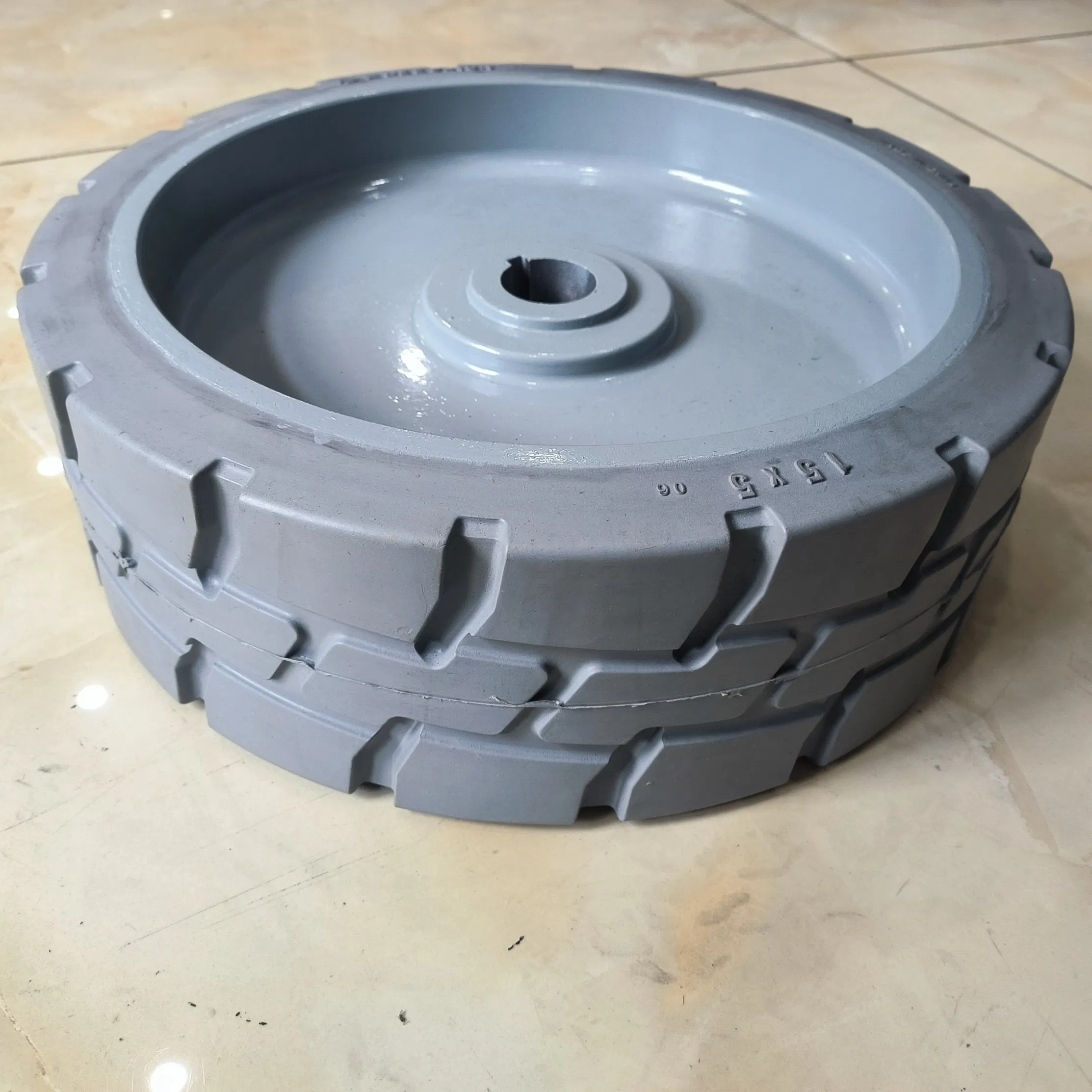 Цельные шины Anygo 15x5 для подъемников Haulotte