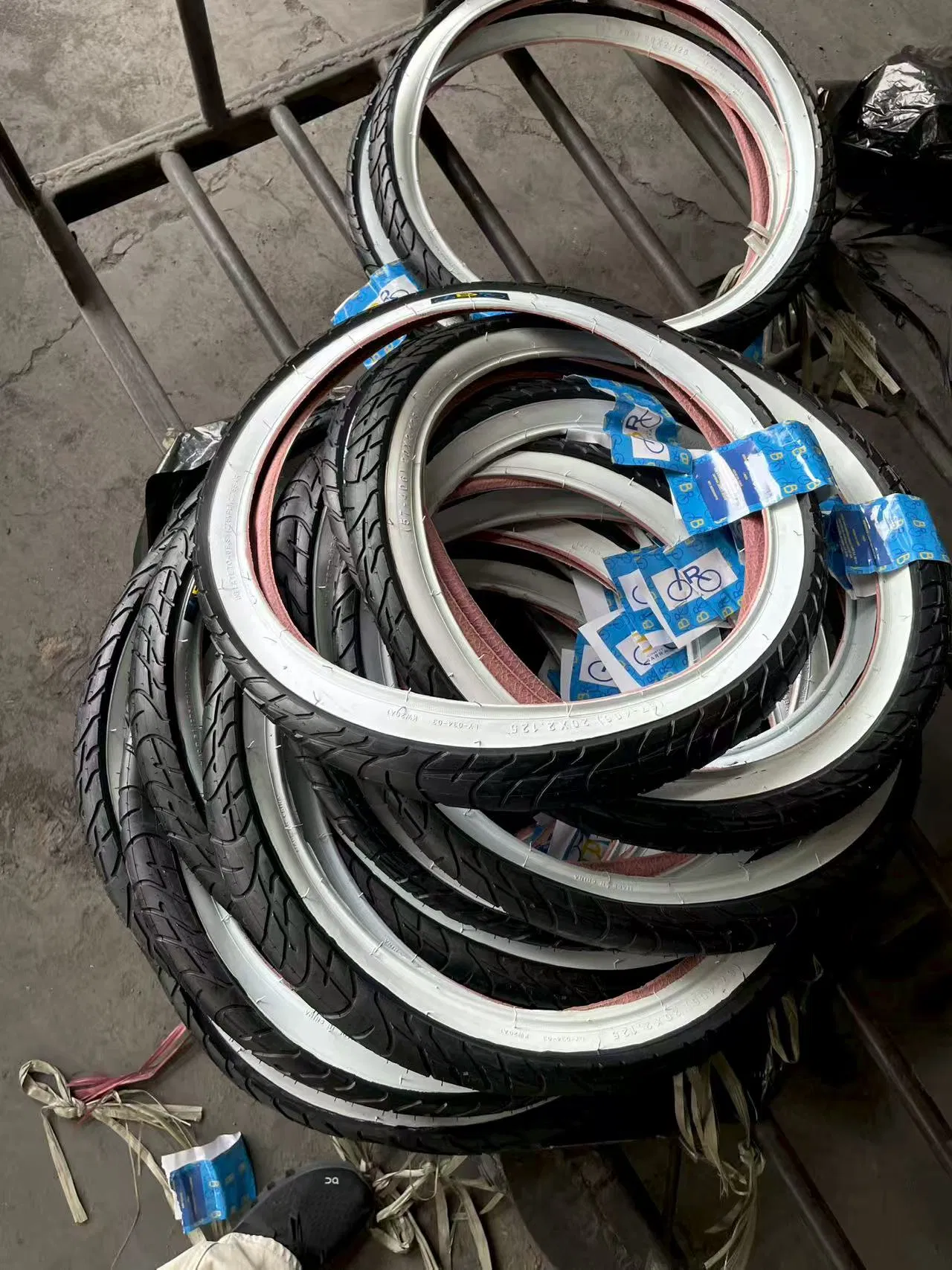 Детская велопокрышка White Wall, 26 дюймов, цветная