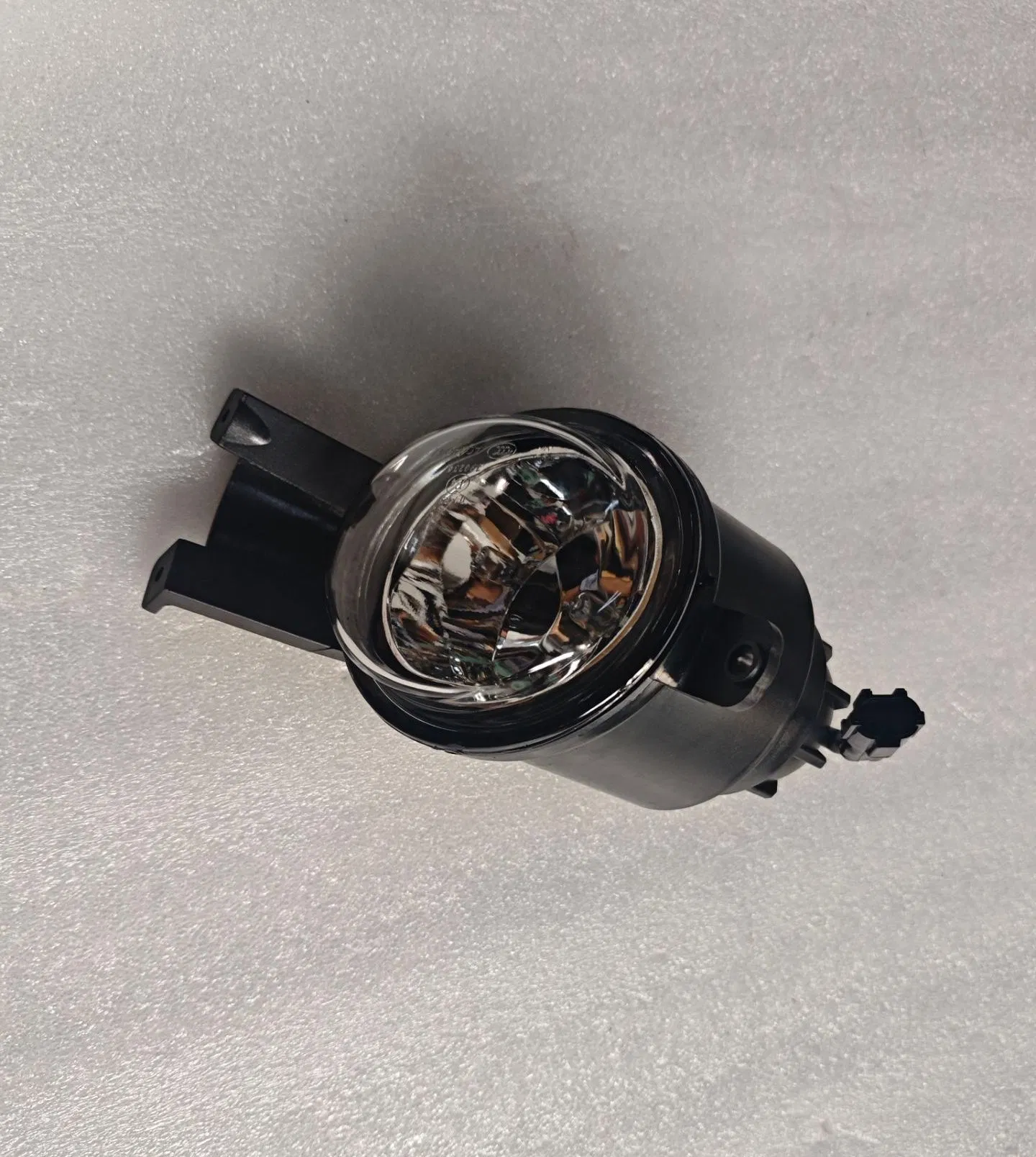 Противотуманная фара C00036428 для Maxus