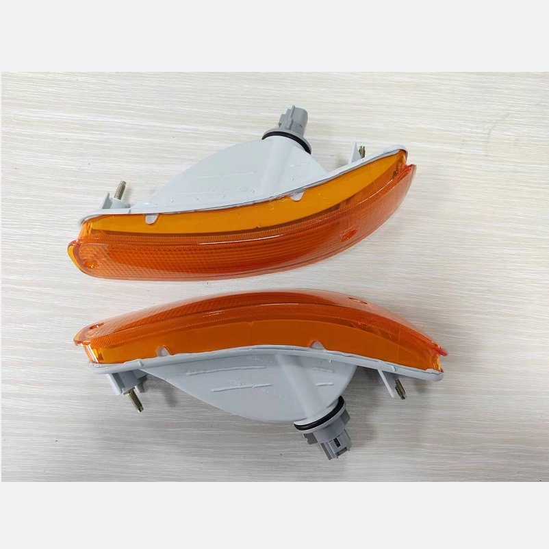 Поворотник для Toyota Corolla AE92 EE90 (1988-1991)