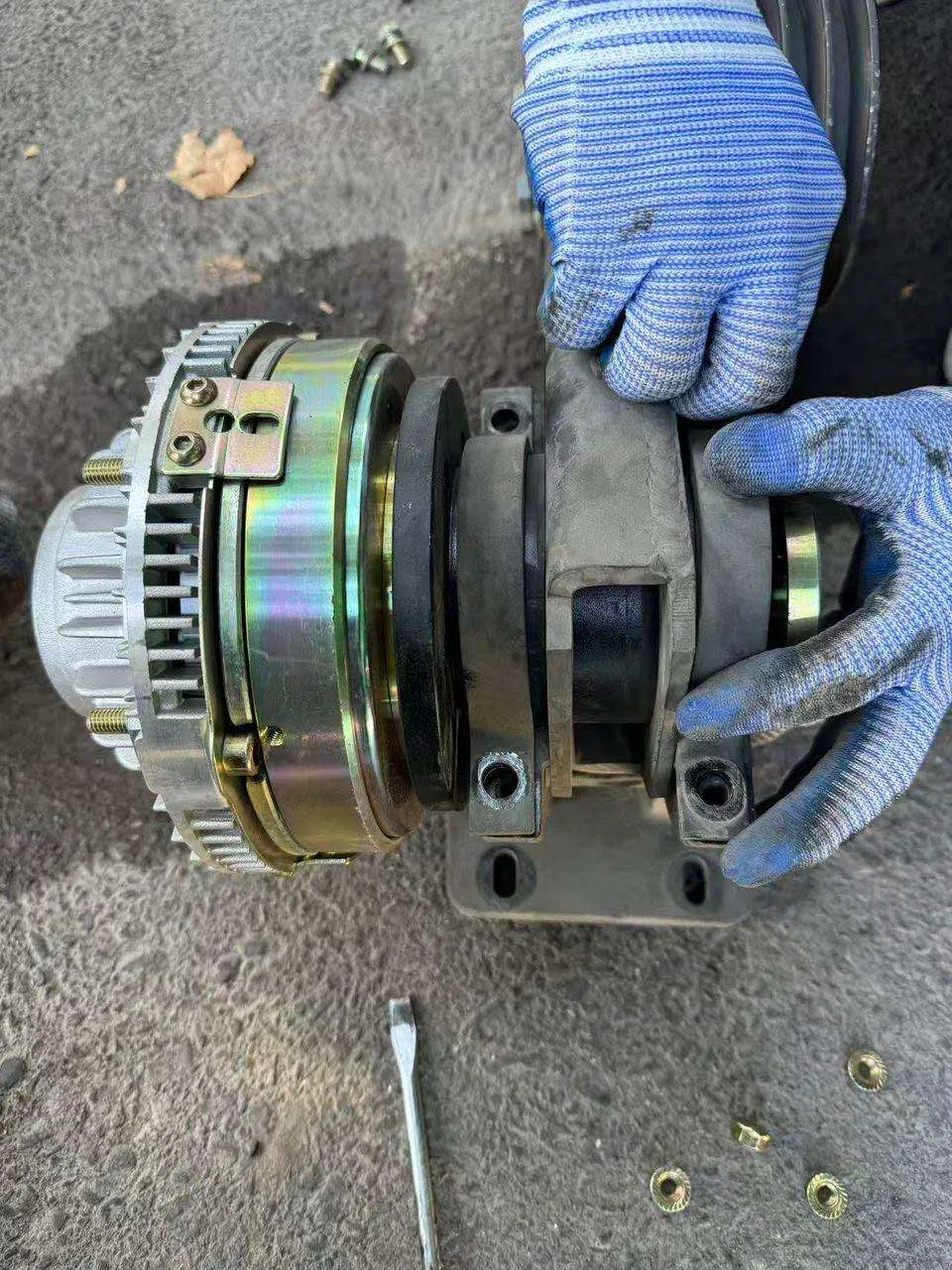 Electromagnetic Fan Clutch for Business Bus of 612600061576