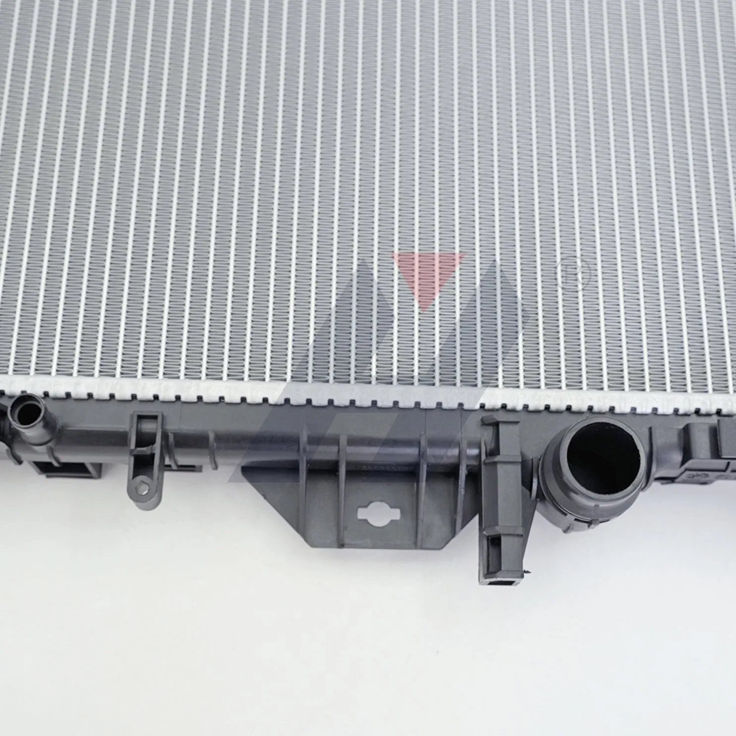 Радиатор охлаждения двигателя Ford Mondeo 1.6i 16V 07-