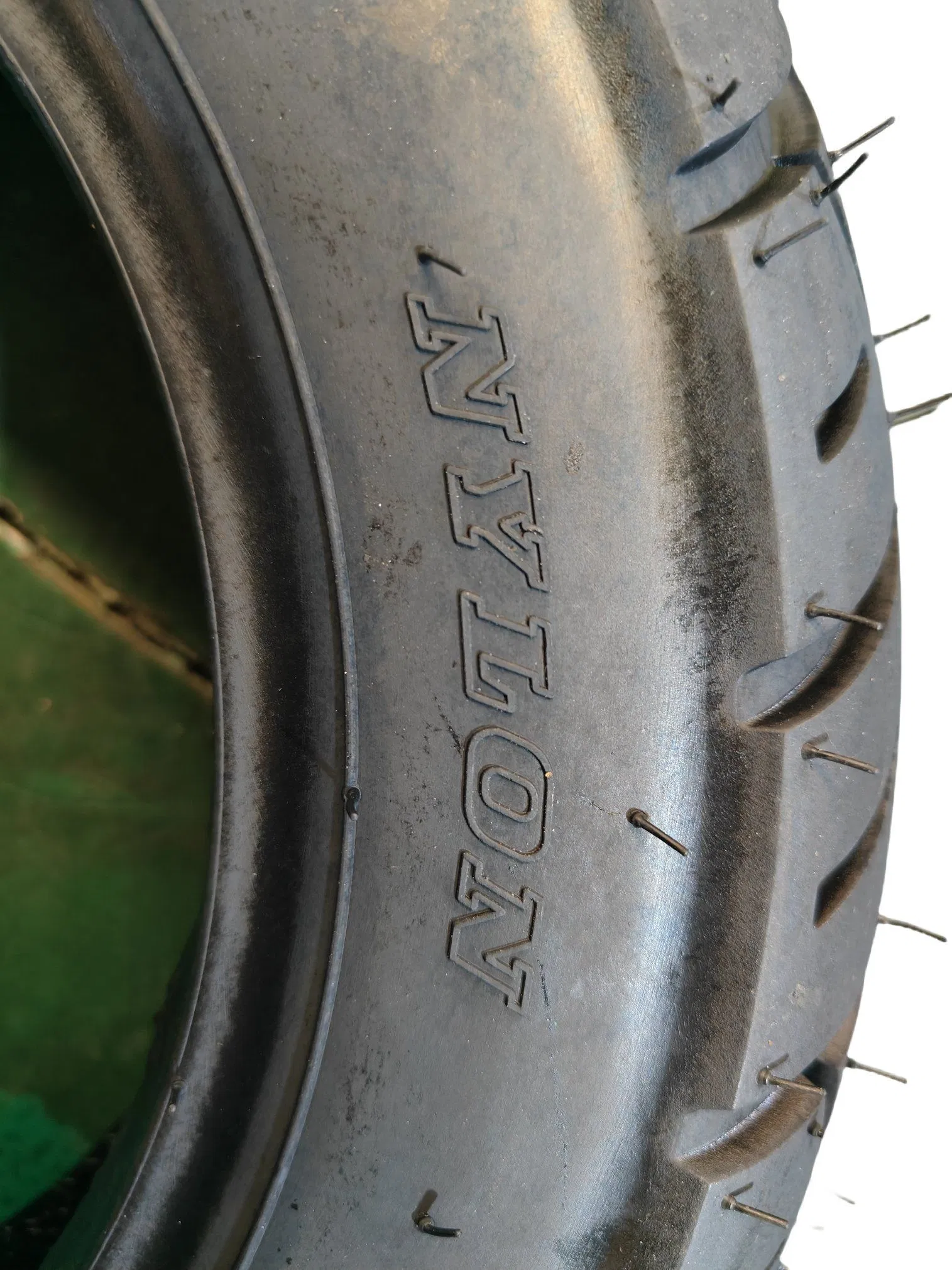 Мотошина 3.50-10TL Premium бескамерная