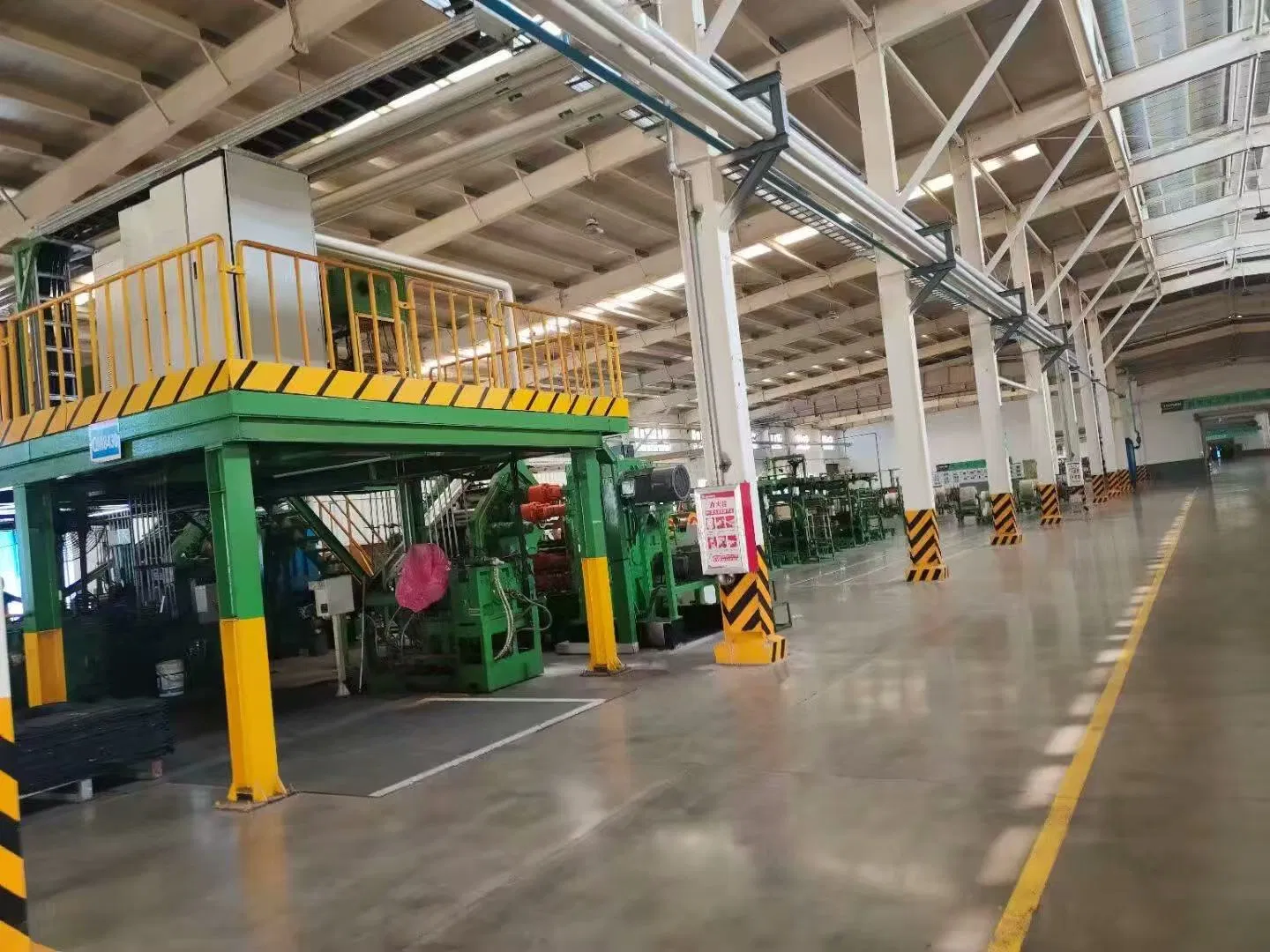 Шина мотоциклетная Urban 90/90-10 для пит-байков и скутеров