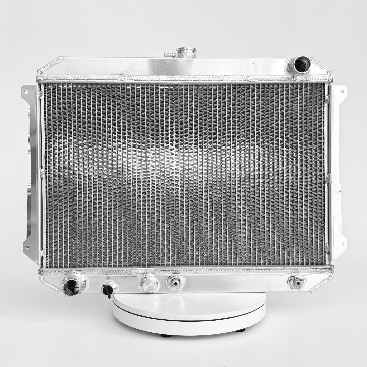 Радиатор охлаждения Mazda B2000/B2200 82-93 алюминиевый