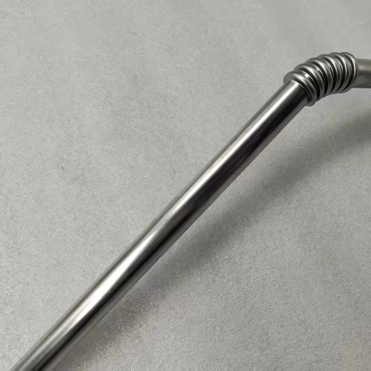 Маслоотводная трубка двигателя