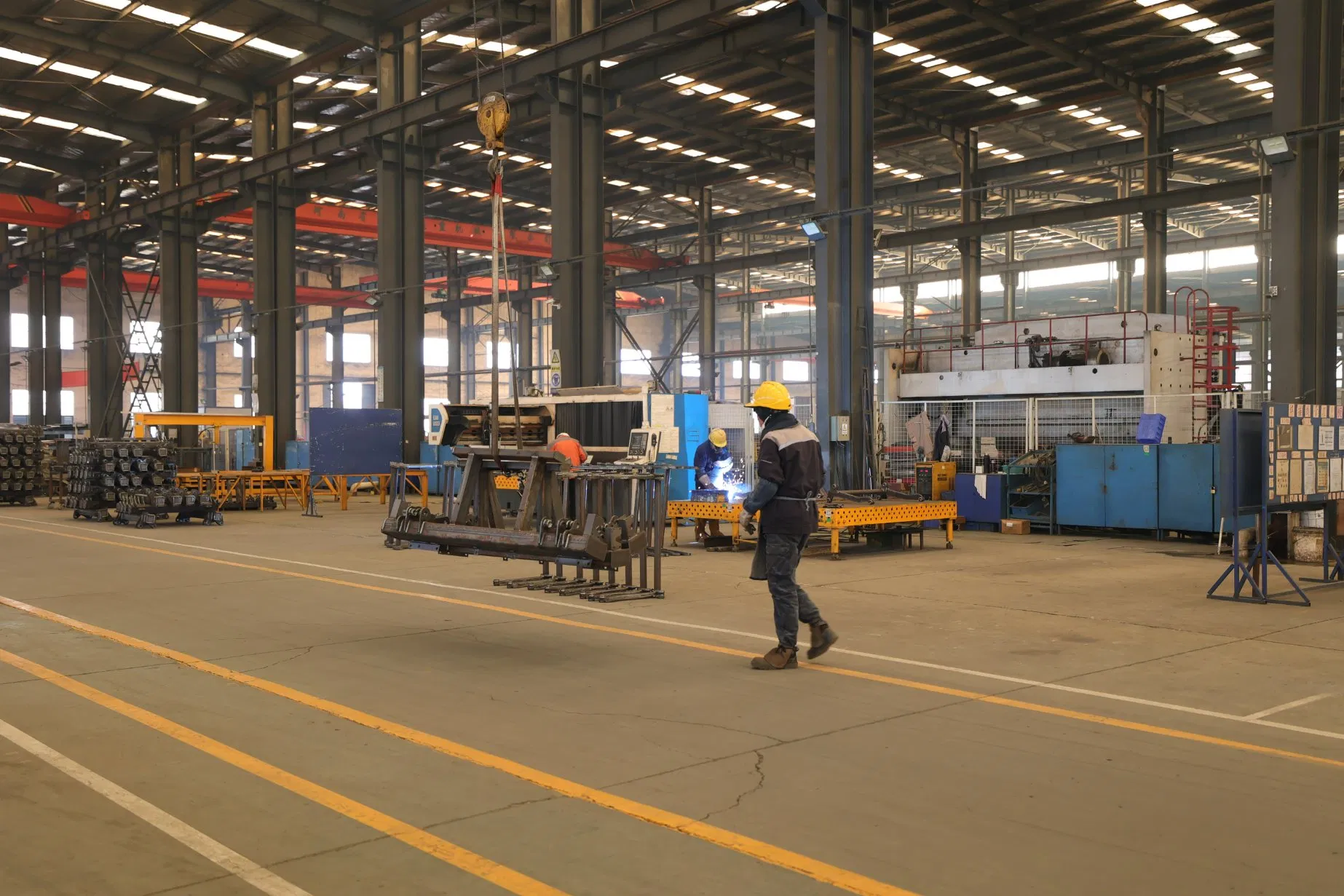 Truck Cantilever Hydraulic Tail Lift 3 Tons Aluminum or Steel Platform Loading and Unloading