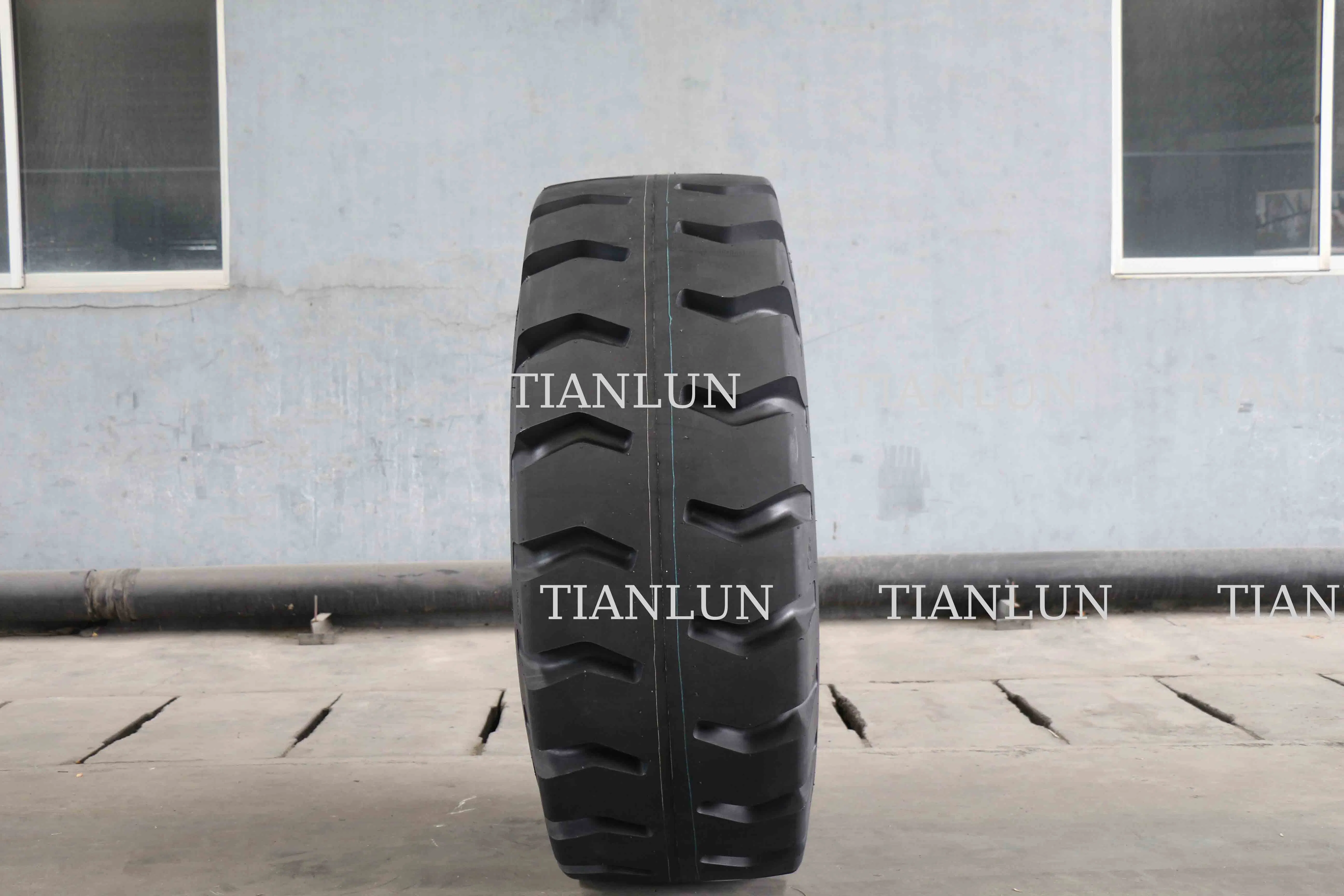 OEM Dump Truck Belted Wheel Tractor Backhoe Loader Construction Excavator Scraper Compactor OTR Tyre / Tire (23.5-25 26.5-25 29.5-25)