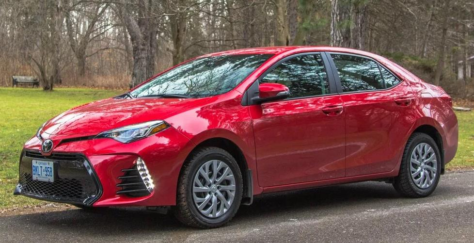 Противотуманная фара LED для Toyota Corolla 2017