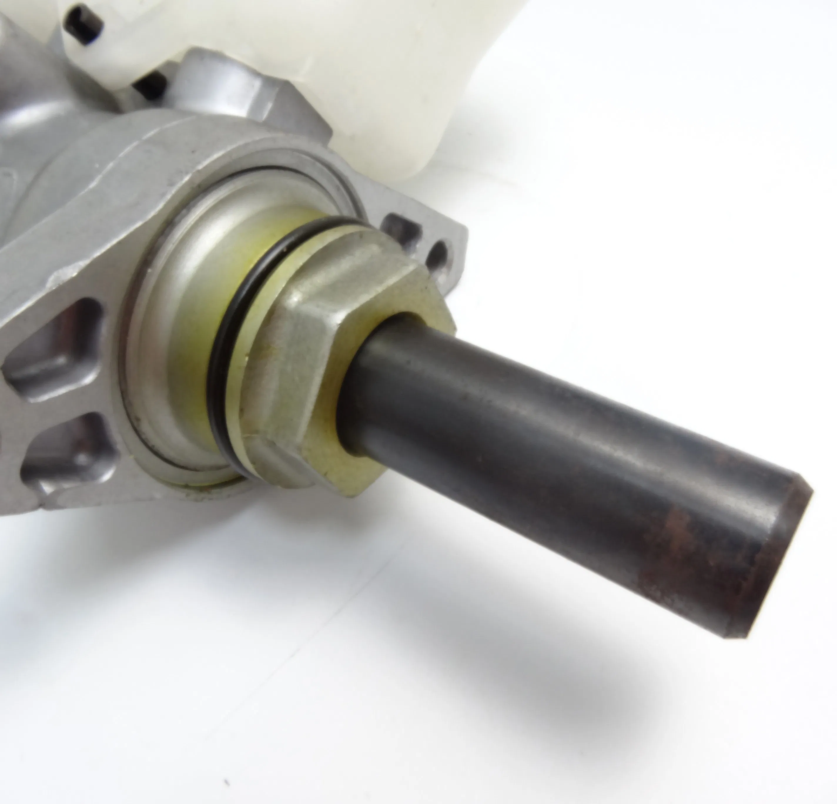 Главный тормозной цилиндр для Toyota Landcruiser Prado GRJ120