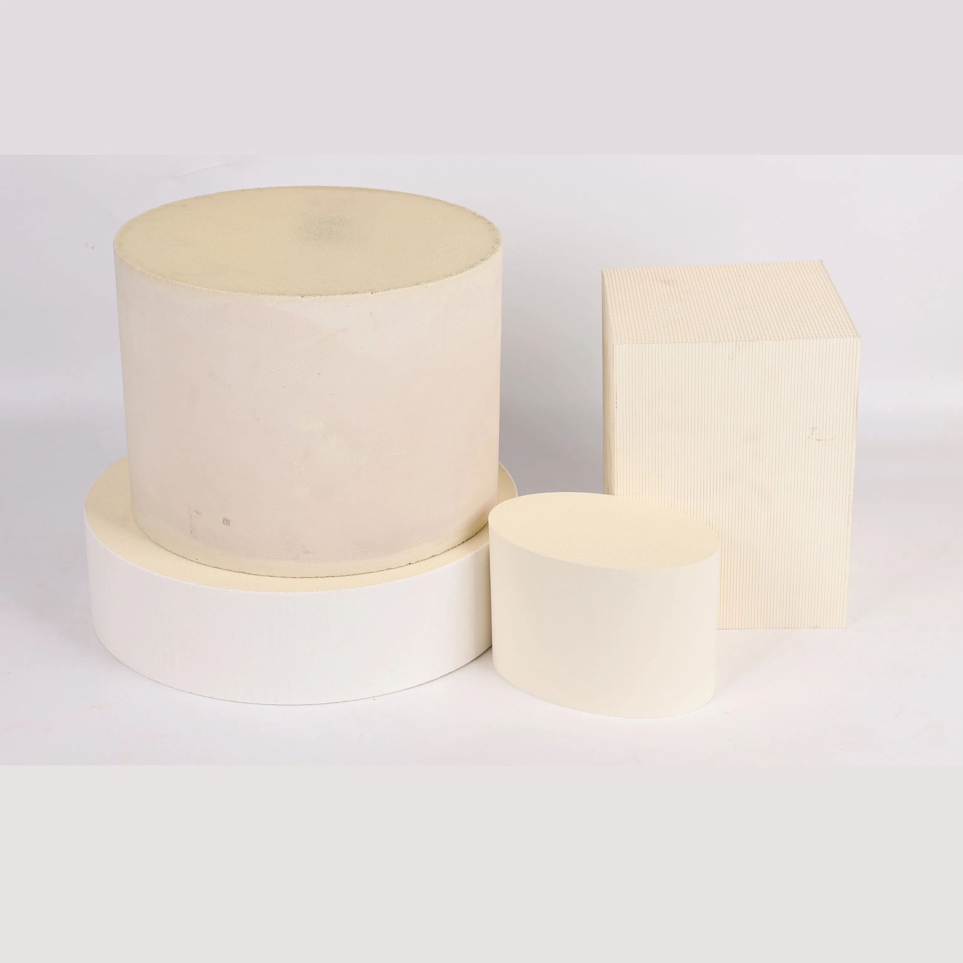 Керамический катализаторный носитель из кордиерита