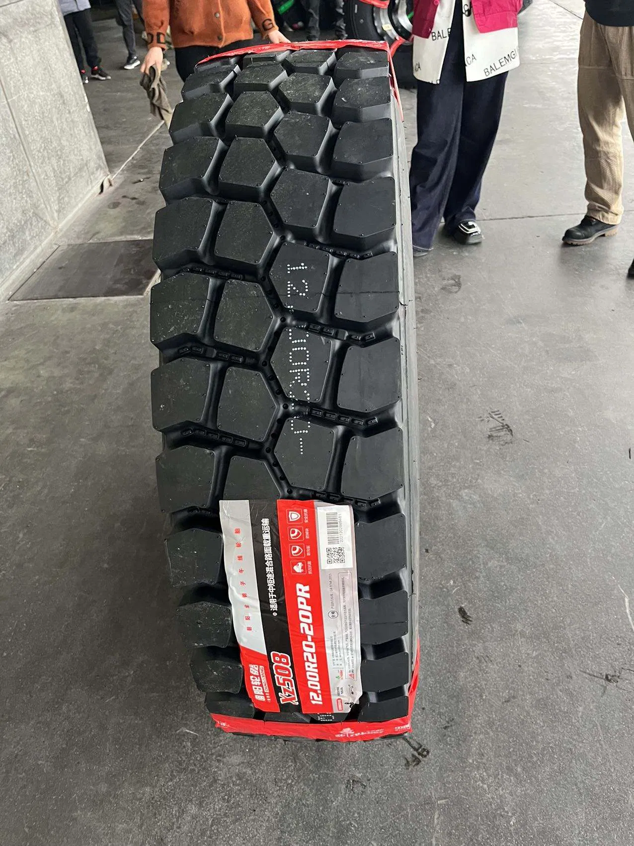 Semi Truck Tyres 295 75 R22.5 9.00 X20 385/65/22.5 Truck Tires for Sale