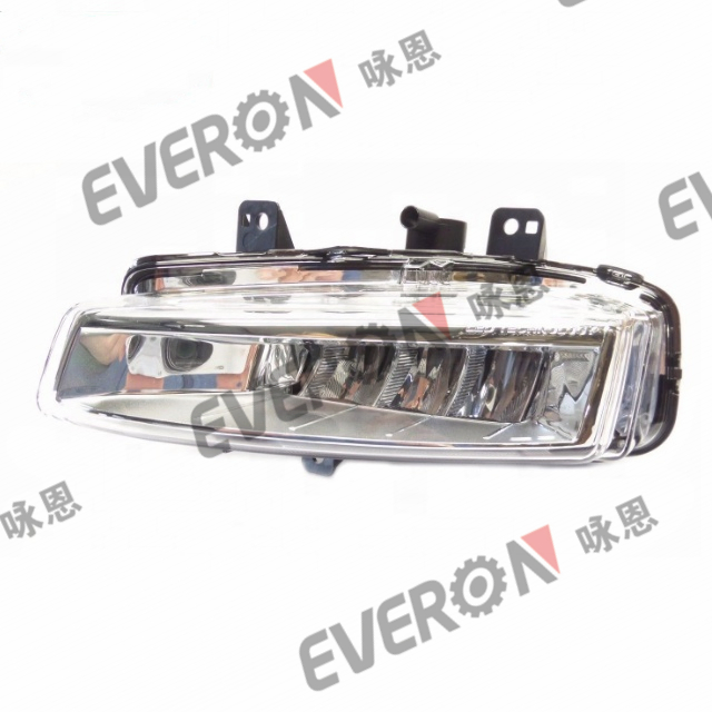 Противотуманная фара для Land Rover Discovery Sport 2014-2018