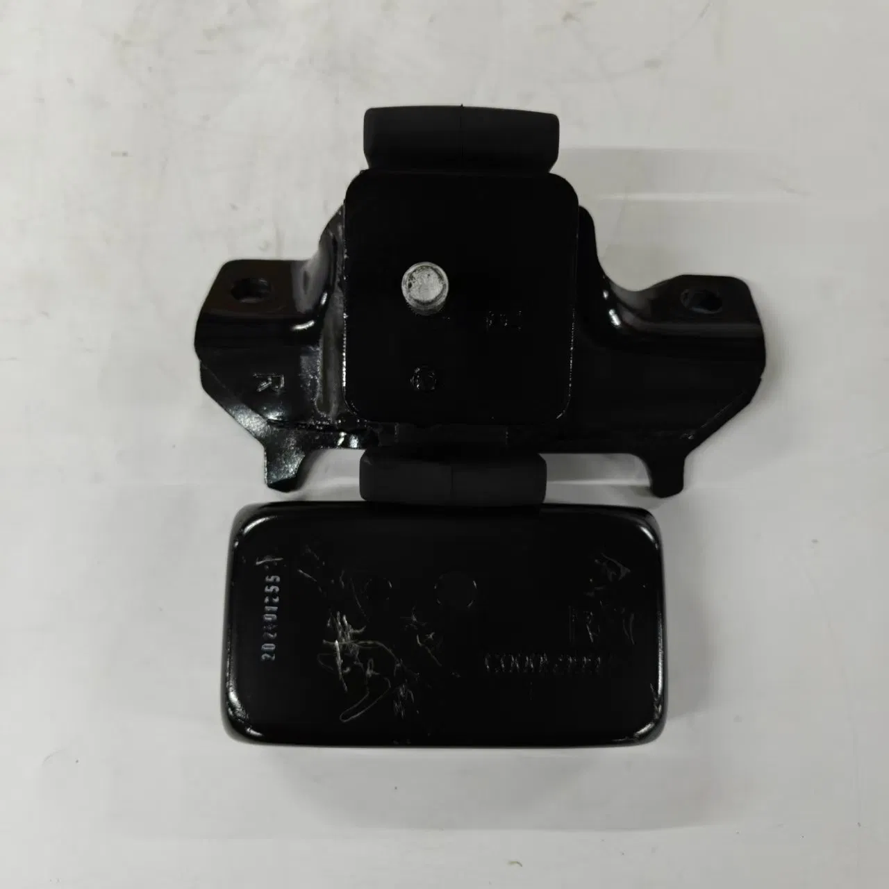 Опора двигателя Saic Maxus T60 D90 C00059997