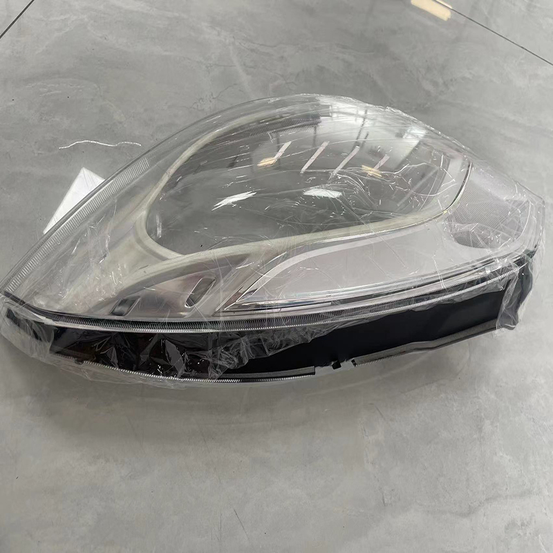 Колпак фары автомобильный