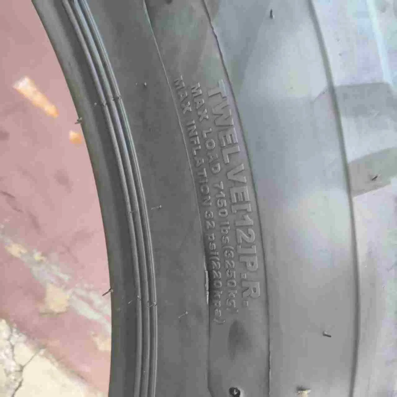 18.4-38 Agricultural Tire Tractor Tyre Farm Tire