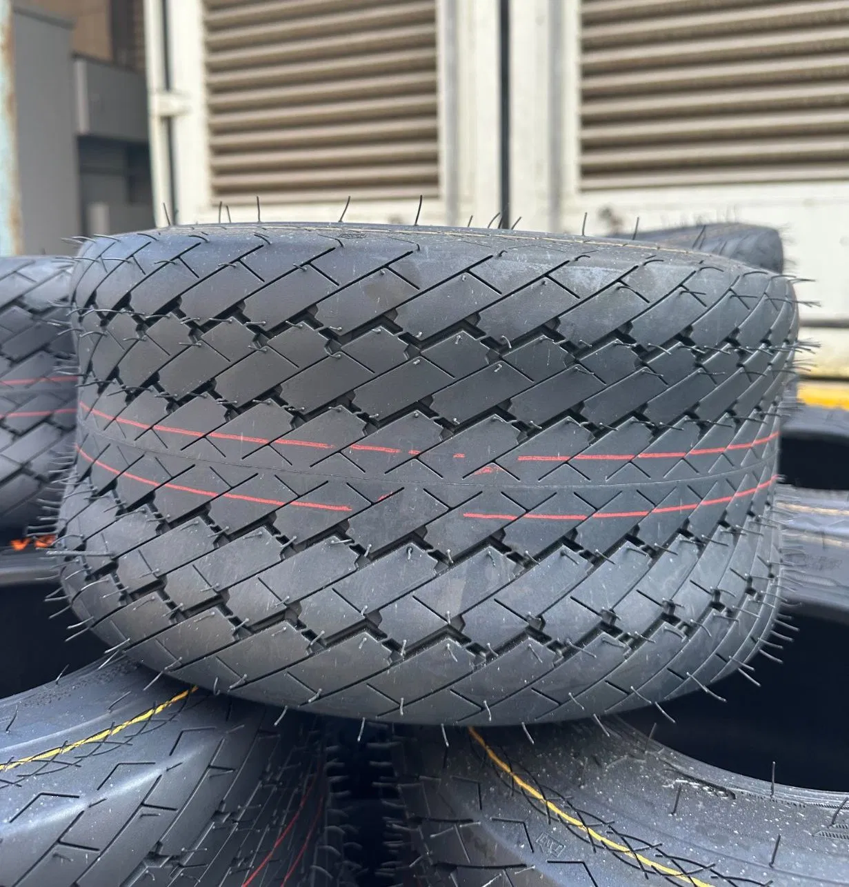 Wholesale Price Lawn/Golf Tires/Tyre/All Terrian Vehicle Tires 18X8.50-8 117