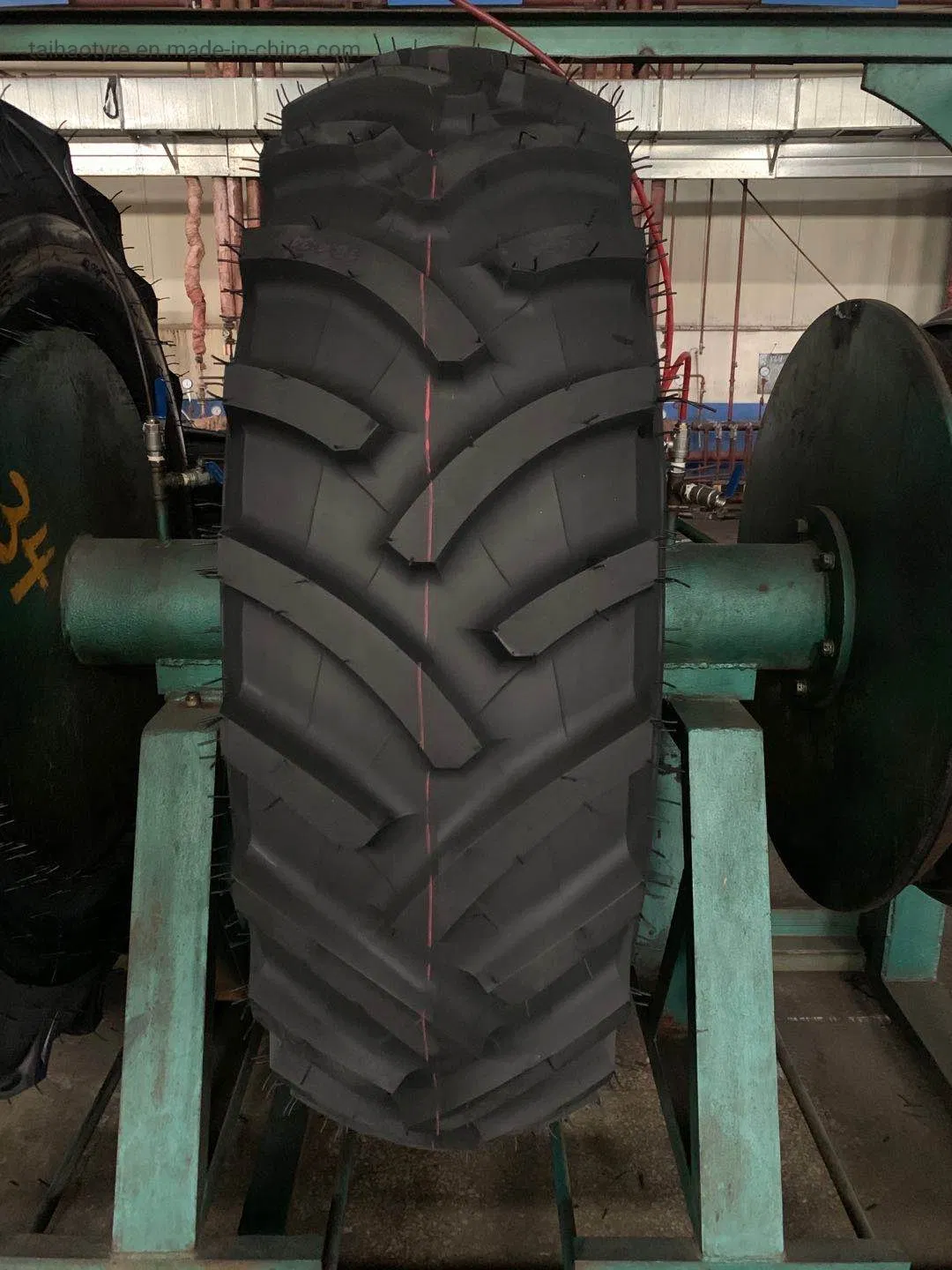 Сельскохозяйственная шина Bias 15.5-38, 18.4-30, 18.4-34